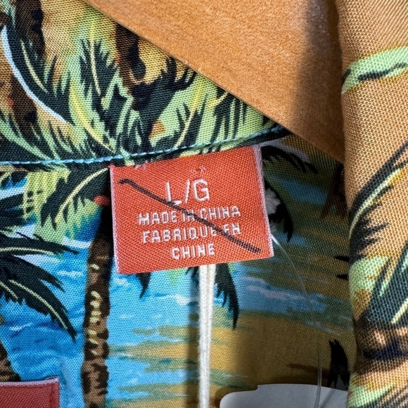 NEW Relax Tommy Bahama Women's Short Sleeve Tropical Beach Scene Camp Shirt L‎ - Picture 6 of 16